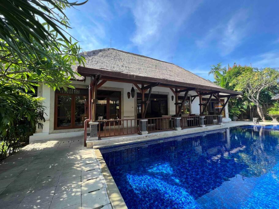 Bali Berg Villa, Sanur Bagian luar foto